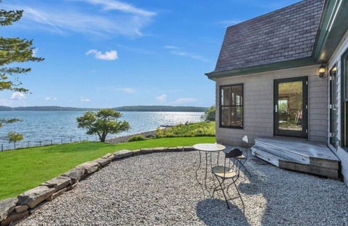 East Sullivan House | Fox Beach House! Oceanfront home, sleeps 10!