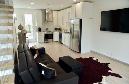 Aldrich House | Fox Den at Fox Hollow