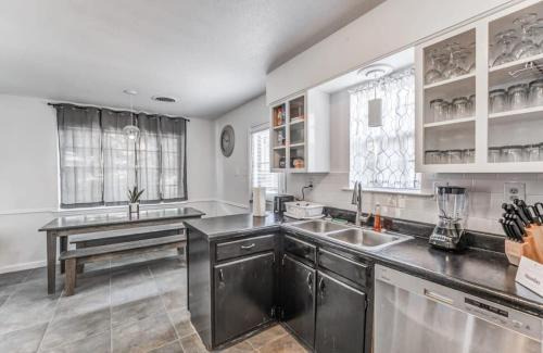 Hickory Hill House | Fox Hunt Hideaway
