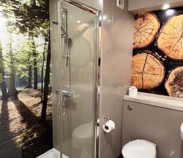Cupar House | Fox Lodge with Hot Tub