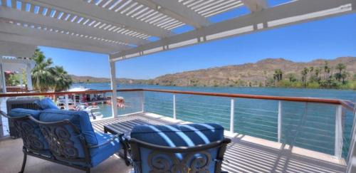 Parker Strip House | Fox River House, River Front getaway