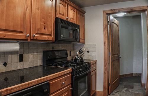 Kimball Junction Condo | Foxpoint 2 Bedroom Condo by RedAwning