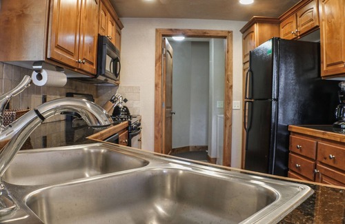 Kimball Junction Condo | Foxpoint 2 Bedroom Condo by RedAwning