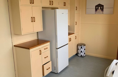 Foxton Beach House | Foxton Beach Bach Family Holiday Fast*Wi-fi 5☆ Location Cot Stroller available