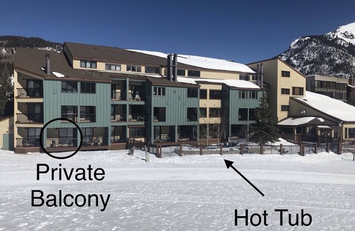 East Village at Copper Apartment | FP122 Ski-in Studio, with kitchen!
