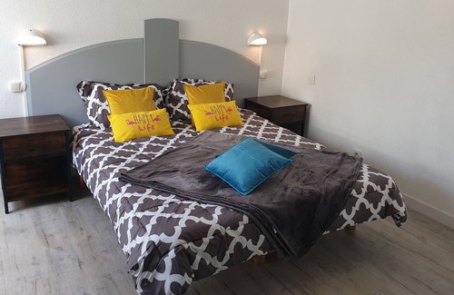 Kerfany-les-Pins Apartment | Studio Mezzanine 150m de Plage