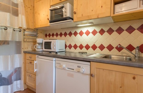 Montchavin Apartment | Renovated studio near slopes with balcony
