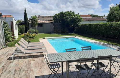 Cheray House | Les Hérons, Havre Pour 4 Pers. Piscine, Jardin, Tous Services Compris