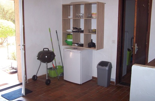 Sainte-Lucie-de-Porto-Vecchio Apartment | Lower studio in beach villa at -900m, large swimming pool, exceptional location