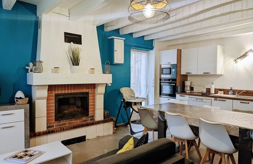 Faverolles House | Spacious 3 Gites with Heated Pool, Private Jacuzzi, Near Loire Castles & Beauval Zoo