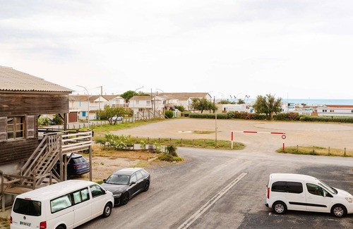 Gruissan Plage Apartment | FR21 Spacious 2room flat+Mezzanine with AC Plage des Chalets