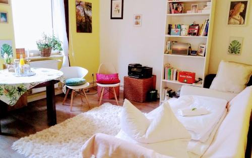 Nordend-Ost Apartment | Frankfurt am Main 15 Min from Messe, City and ECB