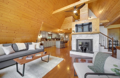 Franklin House | Franklin A-Frame with Hot Tub and Mountain Views - NEW TO VRBO!