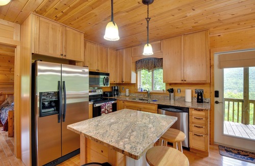 Franklin Cabin | Franklin Cabin w/Game Room, Mountain-View Deck