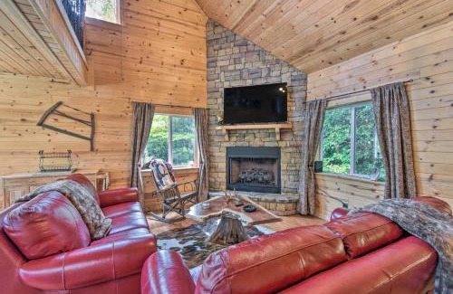 Franklin House | Franklin Cabin with Game Room, Mountain-View Deck