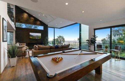 Hollywood Hills West Villa | Franklin Modern