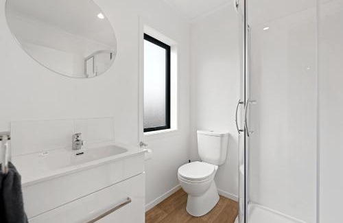 Frankton Apartment | Frankton Villa Retreat - Central!
