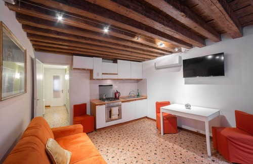 San Polo Apartment | Frari 2, apartment near Piazzale Roma