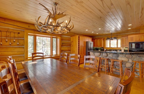 Granby House | Fraser Chalet w/Hot Tub & Mountain Views