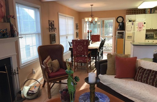 South Bethany Harbor House | FREE ACTIVITIES! Located on the west side only a short walk from South Bethany beach this 5 bedroom, 3 bath family friendly home is just a delight!