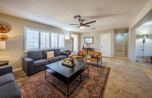 Southwest Village House | Free Bird by AvantStay | Desert Villa w/ Pool + Spa | 5 Mins to DT Scottsdale