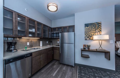 Charleston Apartment | Free Breakfast Buffet + Outdoor Pool + Free Wi-Fi | Balcony with Bridge and Harbor Views!