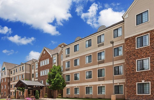 Round Rock West Condo | Free Breakfast Buffet. Outdoor Pool. Gym. Great for Business Travelers!