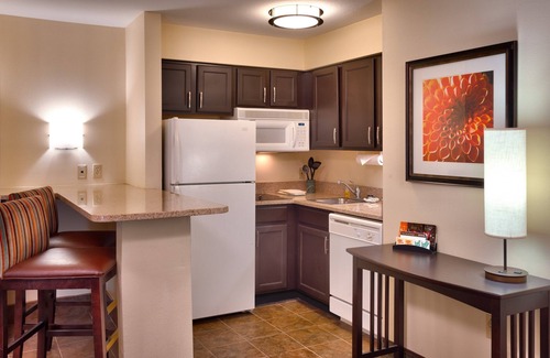 Peoria Condo | Free Breakfast. Pool & Hot Tub. Close to St. Francis Medical Center!