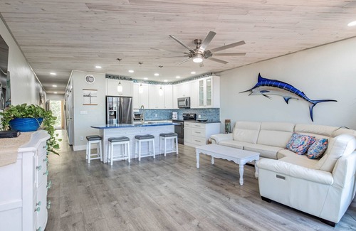 New Smyrna Beach Condo | Free Dolphin Views