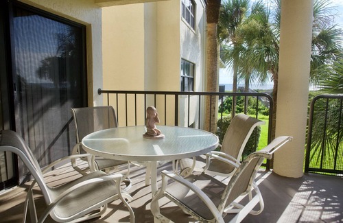 Butler Beach Condo | FREE FUN DAILY with this homey unit bathed with southern exposure, perfect for beach vacation!