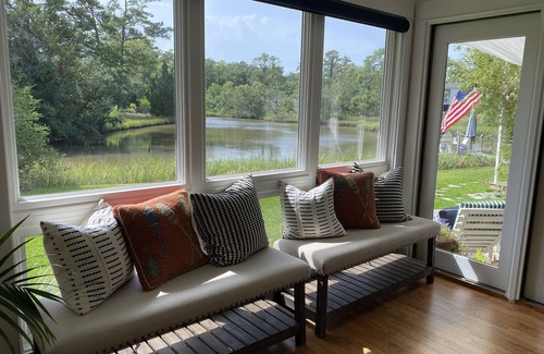 Saint Simons Heights House | Free Golf Cart, Kayaks - Close to Beach!