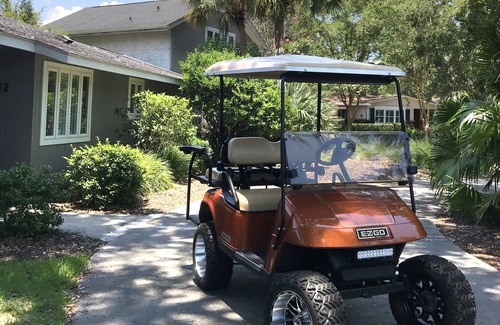 Saint Simons Heights House | Free Golf Cart, Kayaks - Close to Beach!