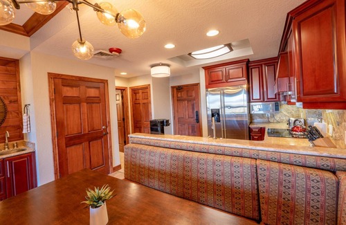 Park City Condo | *FREE KAYAKING* Updated Suite at Westgate Resort & Spa – Pool, Hot Tub, Full Service Spa, Tennis