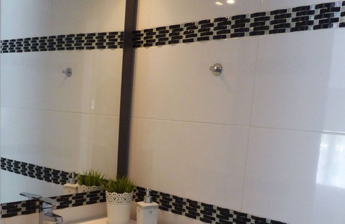 Pueblo Nuevo Apartment | Free parking in the street Wifi Easy check in