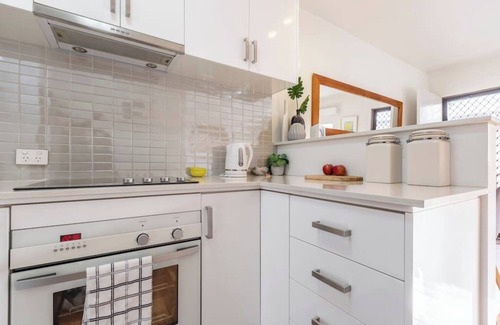 Hawthorn Apartment | FREE Parking/In-Unit Laundry/10mins walk to Glenferrie Rd