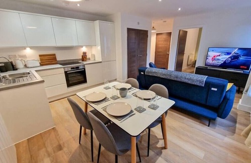 Old Trafford Apartment | Free Parking Manchester United by City SuperHost