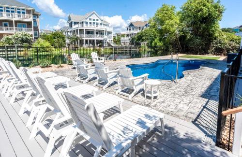 Buck Island House | FREE Pool Heat 3min to Beach