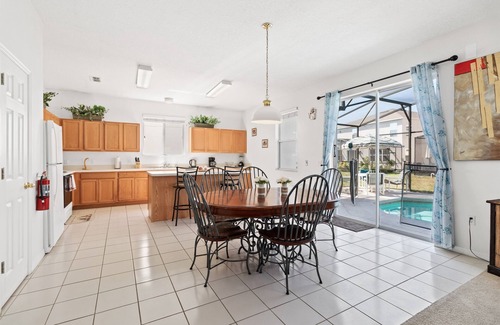 Kissimmee House | FREE POOL HEAT Delightful 6BR Villa With Private Pool