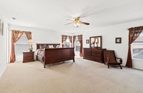 Kissimmee House | FREE POOL HEAT Delightful 6BR Villa With Private Pool