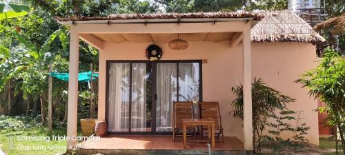 Ham Ninh House | Freedom Beach Resort