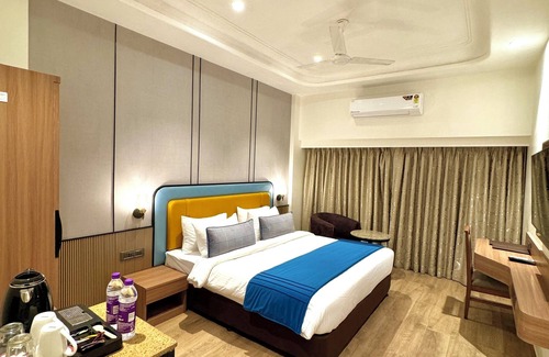 Mira Bhayandar Hotel | Freesia By Express Inn