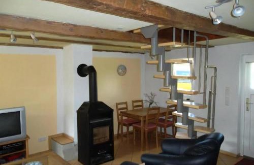 Kenz-Kustrow House | Freistehendes Ferienhaus In Ruhiger Lage