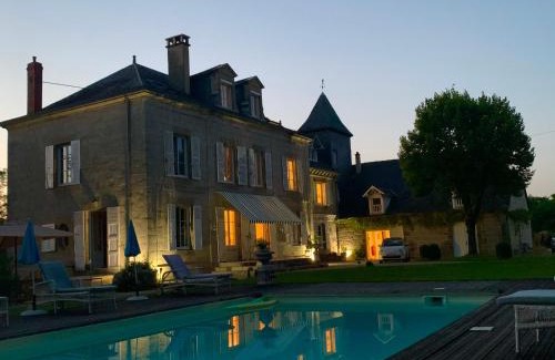 Saint-Pantaleon-de-Larche House | French Corréze Moulin Bleu