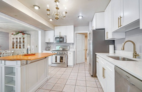 Malta House | French-Inspired Townhome 9 Mi to Saratoga Springs!