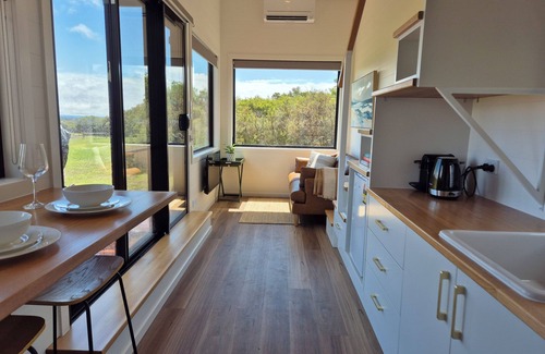 French Island Cabin | French Island 3921 - Tiny House 2