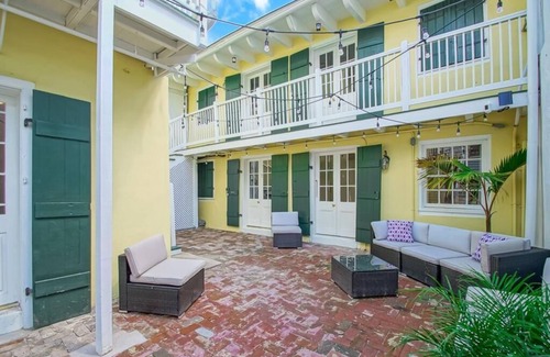 French Quarter Apartment | French Quarter Pied-a-Terre