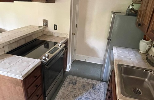 French Quarter House | French Quarter Private Courtyard House -AC, wifi + free Athletic Club membership
