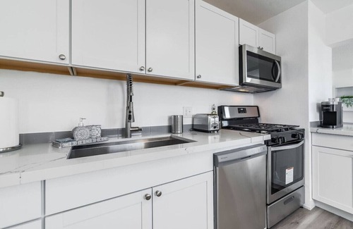 Central Tacoma Apartment | Fresh 1BR/1BA in Downtown Tacoma - 8