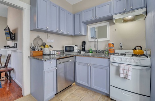 Hitch Village - Fred Wessels Homes Cottage | Fresh and Modern Downtown Historic Duplex with Two Private Pools