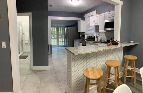 Ybor City Apartment | Fresh Home near Ybor city